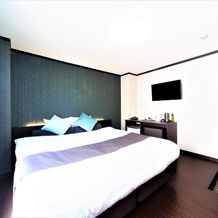 Hirakata Crystal Hotel Luaran gambar