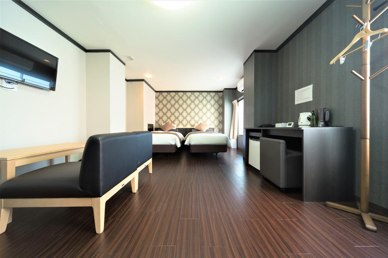 Hirakata Crystal Hotel Luaran gambar